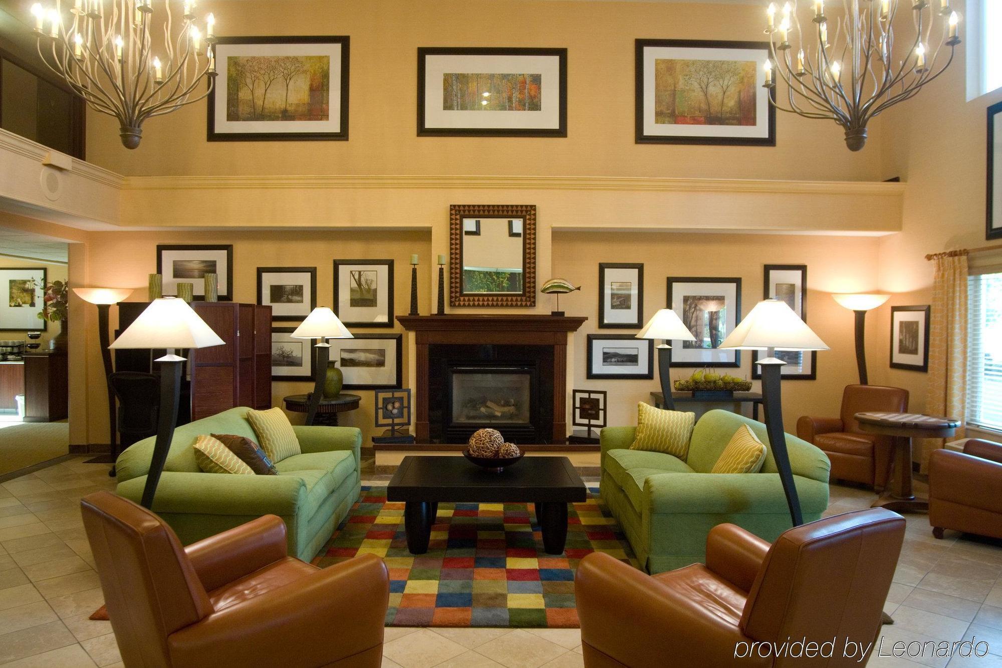 Phoenix Inn Suites Олбани Интерьер фото